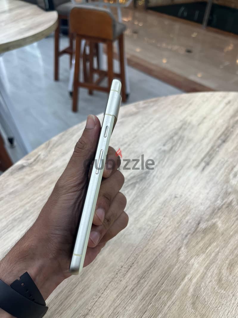 Google Pixel 7 4