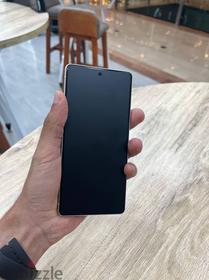 Google Pixel 7 6