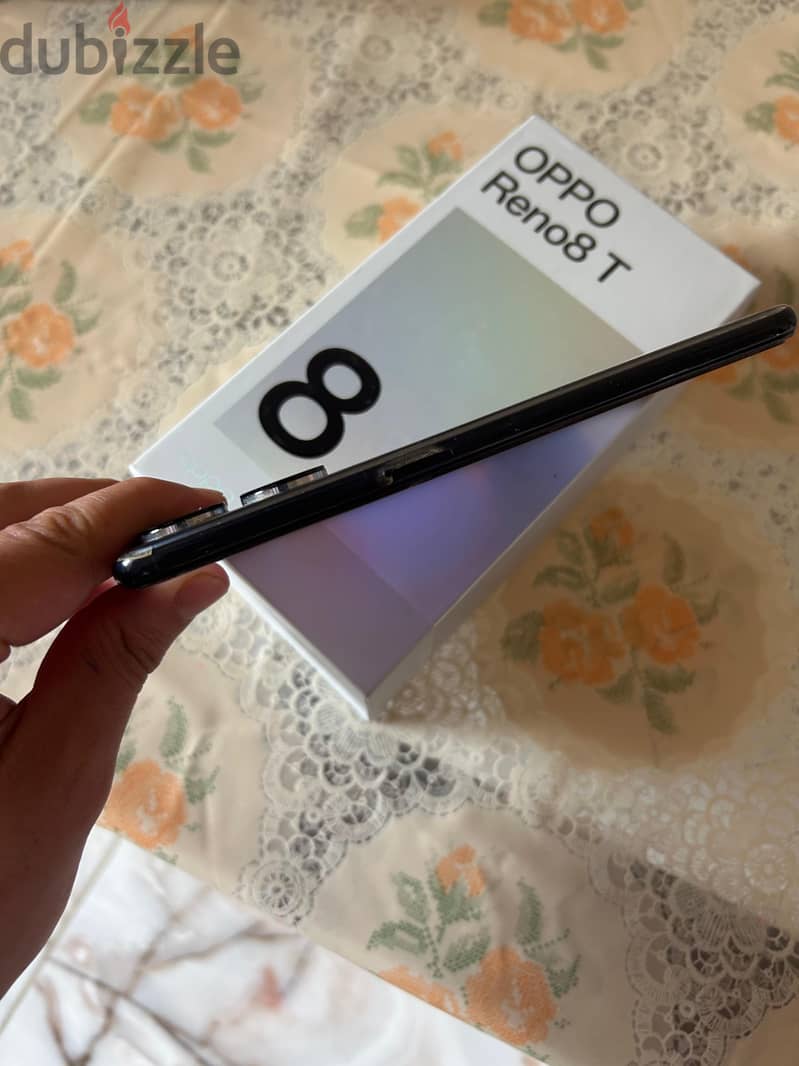 OPPO Reno8 T 3