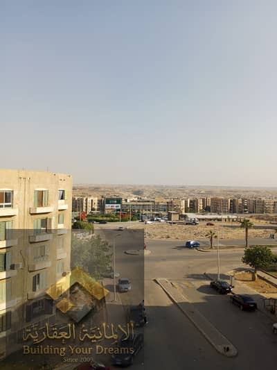 للبيع شقه في التجمع التالت اسكان الشباب بجوار ميجا مول وفيوتشر مول ودقائق من الجامعه الالمانيه و مستشفى القاهره الجديده 10 دقائق من الجامعه الامريكيه وجامعه المستقبل وشارع التسعين