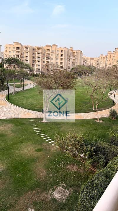 Opportunity to buy in Madinaty, first occupancy, super deluxe finishing, directly adjacent to services