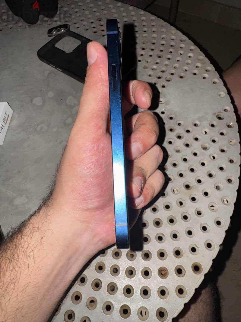 Apple - iPhone 12 2