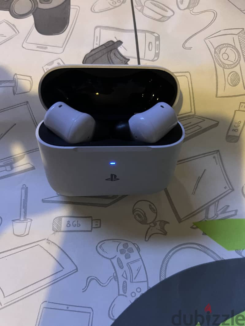 Razer Earbuds wireless Bluetooth 2
