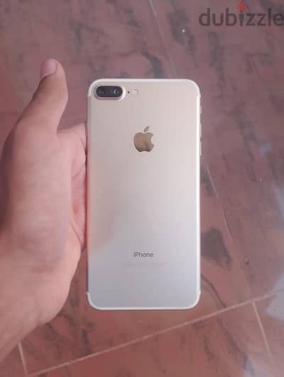 iPhone 7 plus للبيع