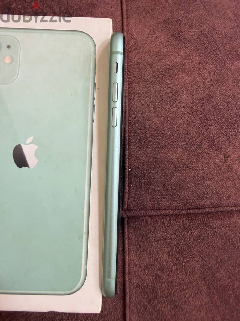 Apple - iPhone 11 4