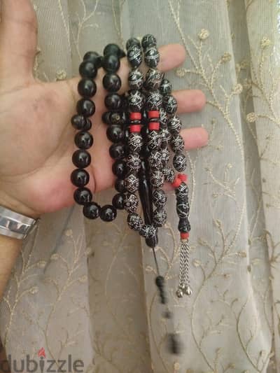 سبحتين يسر قديمه حجم كبير