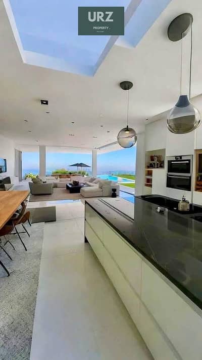 With a down payment of 500,000 and installments you can join the owners of Sea Shore Hyde Park VIP Chalet in Ras El Hekma next to D Bay Mountain View