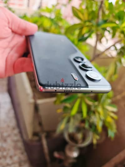 Tecno Camon 40 (Sony's Lyt 700c-ultra) اقوي كاميرا و هاتف في سعره