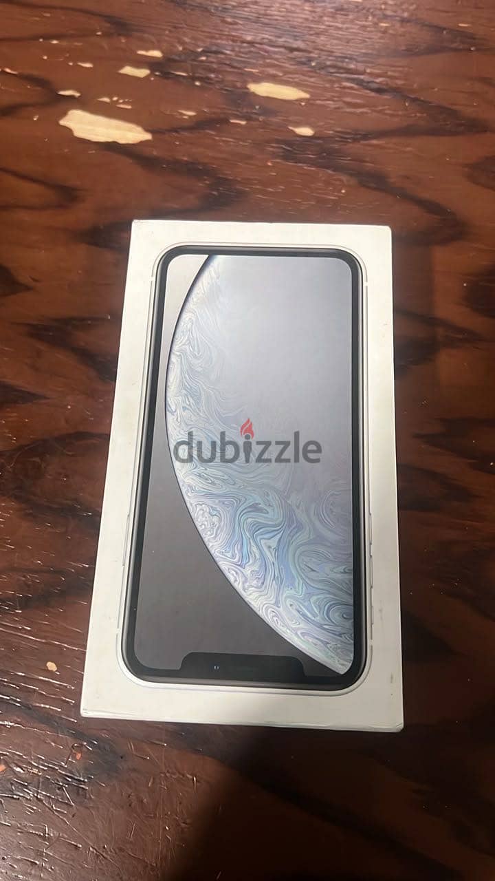 Apple - iPhone XR 1