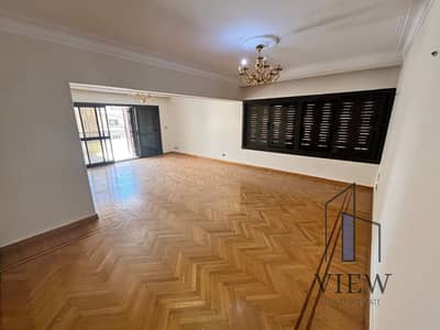Distinct apartment for sale in the Diplomatic District near all services registered with the Notary Public