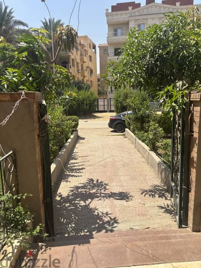 شقه للبيع