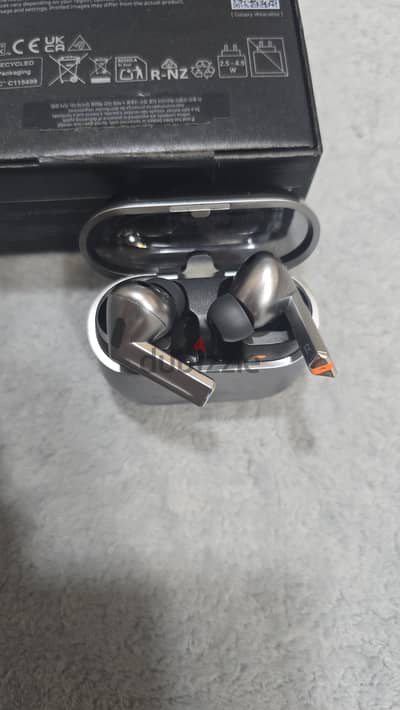 Samsung Earbuds 3 pro