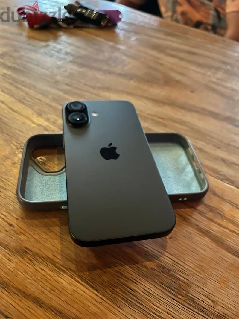 iPhone 16 2