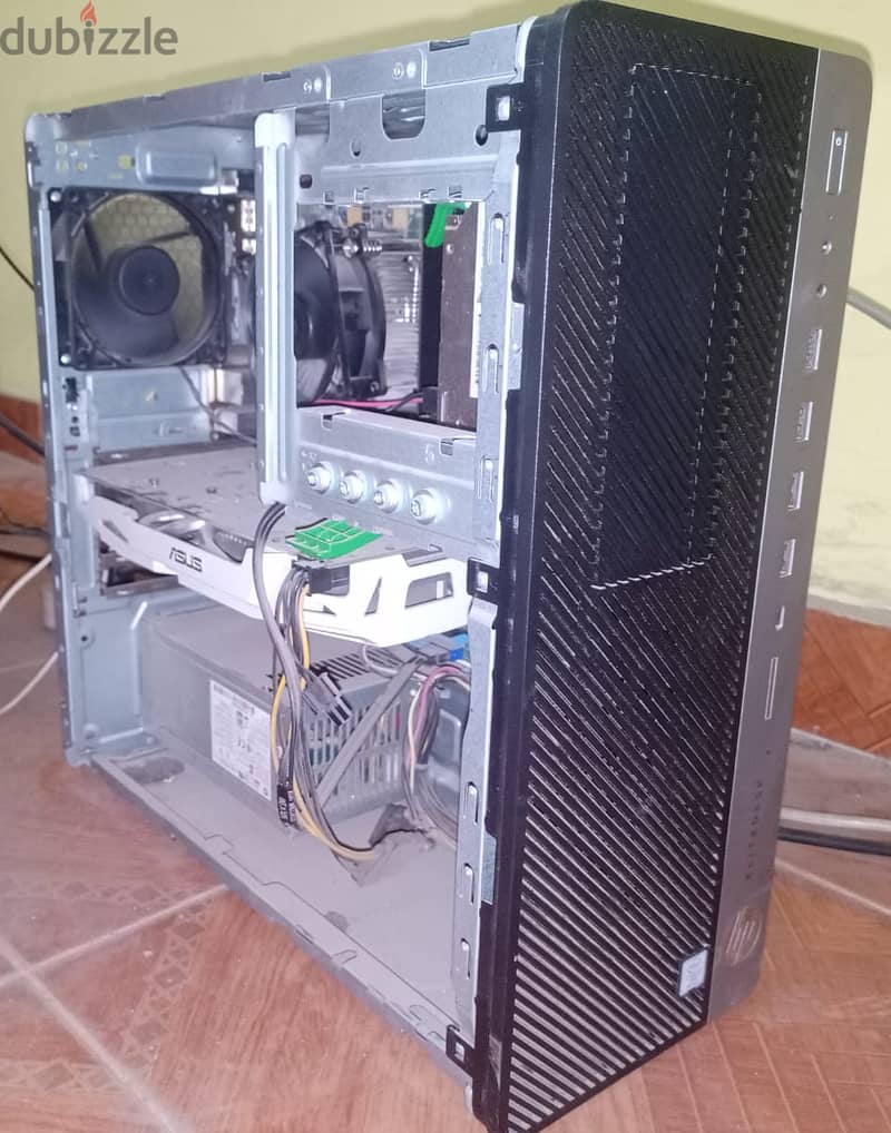 HP EliteDesk 800 G3 Tower 1
