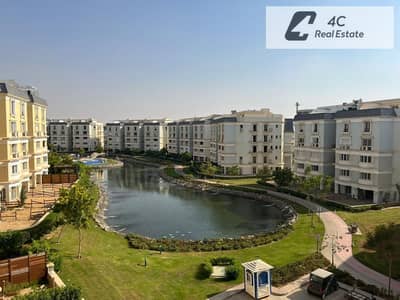 شقة متشطبة بالكامل استلام فوري بأقل من سعر السوق ريسيل 3غرف ماستر وغرفة مربية في MVHyde Park التجمع الخامس بالقرب من الجولدن سكوير وشارع التسعين للبيع