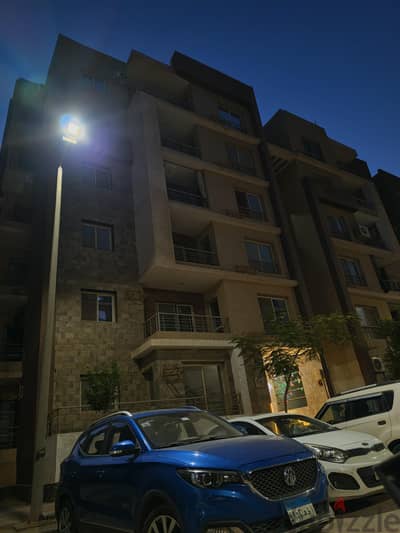 من المالك مباشرة شقة للبيع فى دار مصر الاندلس المرحلة الاولى ل70 عمارة