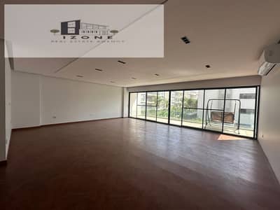 شقة للإيجار في ليك فيو ريزيدنس Lake View Residence New Cairo 228 متر 3 غرف نوم غرفة مربية مطبخ وتكييفات تشطيب كامل