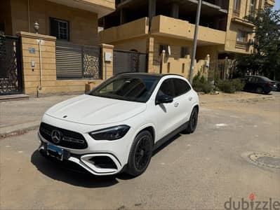Mercedes-Benz GLA 200 2025