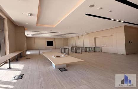 مكتب إداري للإيجار في ميفيدا ذا بليس | 850م | Open Space | تراس I موقع مميز جدا
