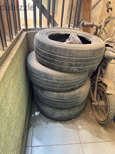 طقم كاوتش افيو كومهو حالة جيدة