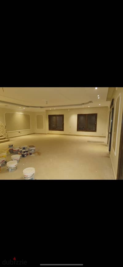 شقه سكنيه فاجره 350 متر بشارع الطيران الرئيسي تشطيب فاخر عماره حديثه