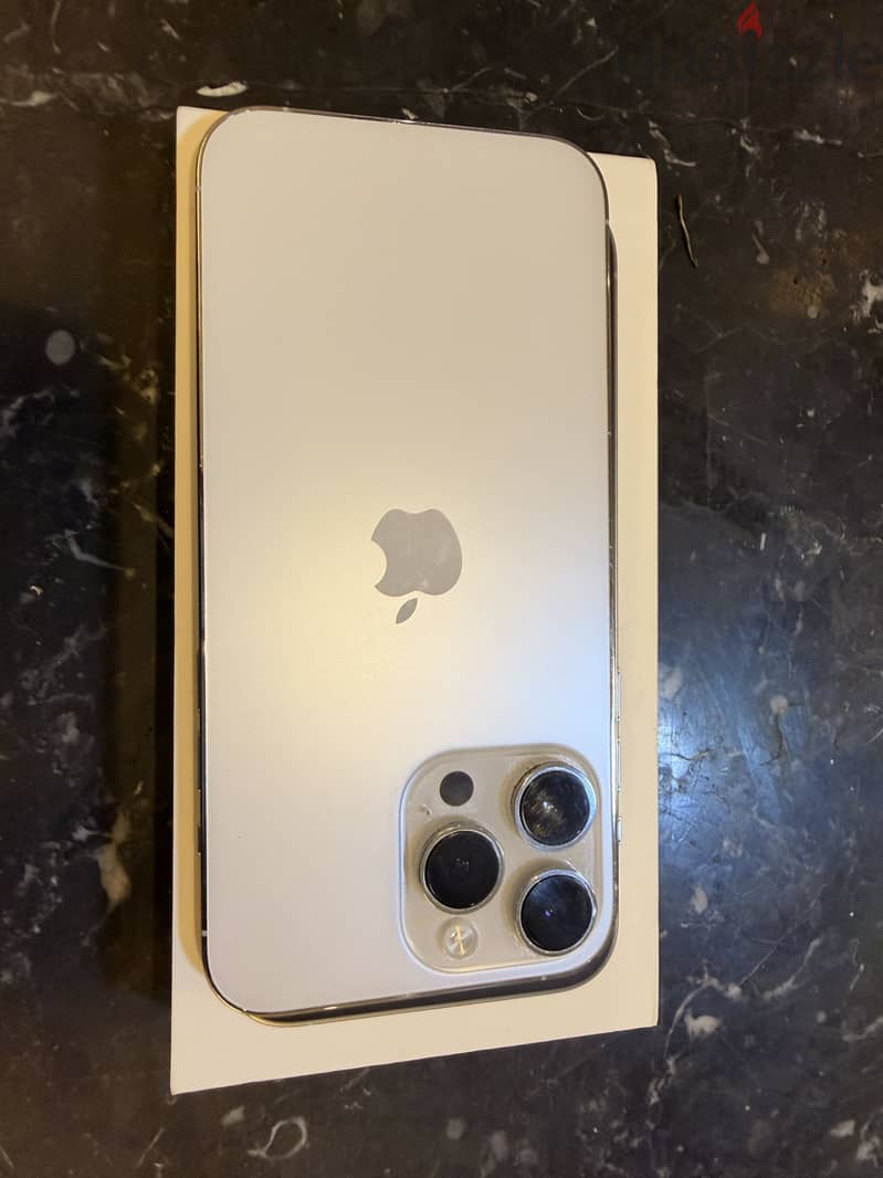 Apple - iPhone 14 Pro Max 3