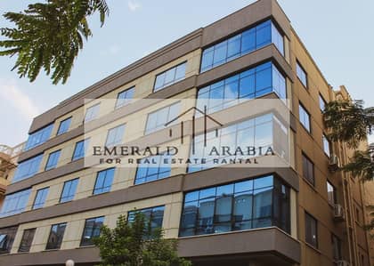 Administrative space suitable for major companies and institutions fully equipped