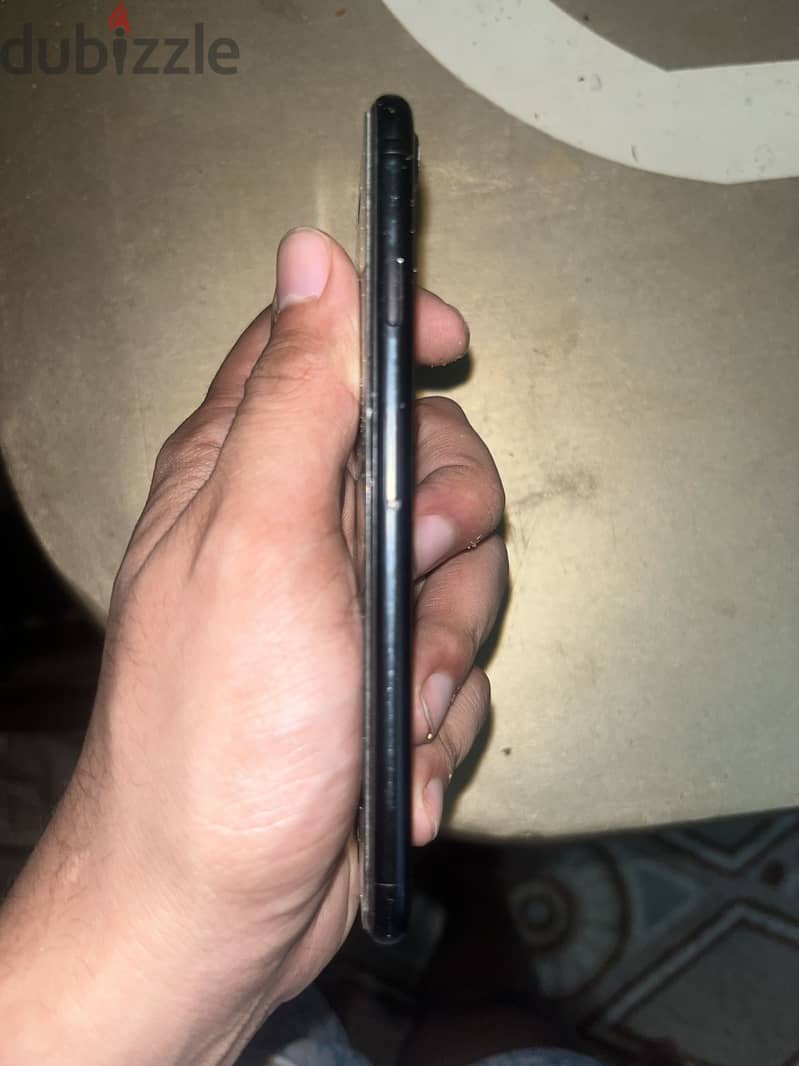 Apple - iPhone 7 1