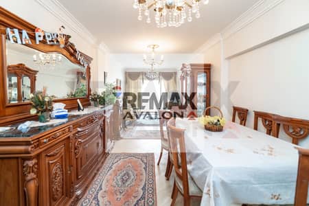 Apartment for sale, 155 M Janaklis (steps from Abu Qir Street)