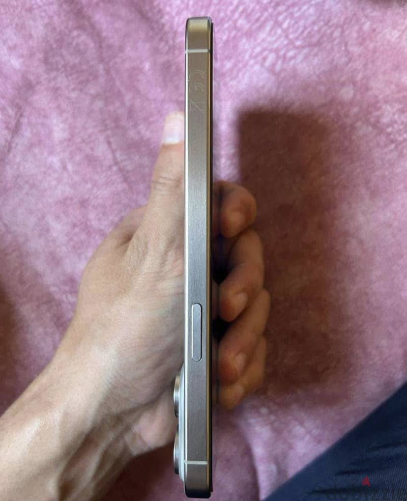 Apple - iPhone 15 Pro Max 2