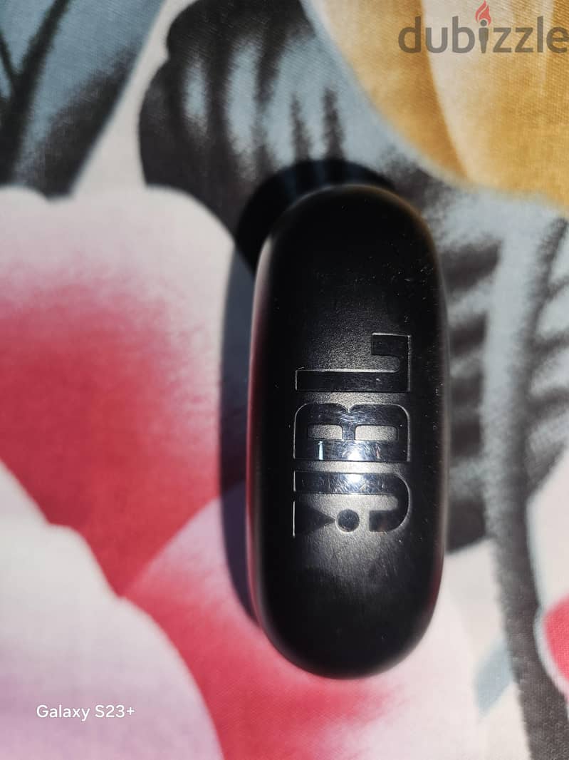 اير بودز 1