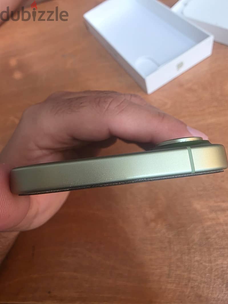 iPhone 17 4