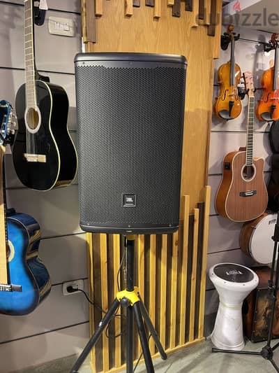 سماعة JBL Eon715