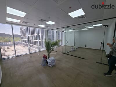 At the best price in the market, a distinctive administrative space for rent 96 m in Cairo Festival City CFC, New Cairo, for companies