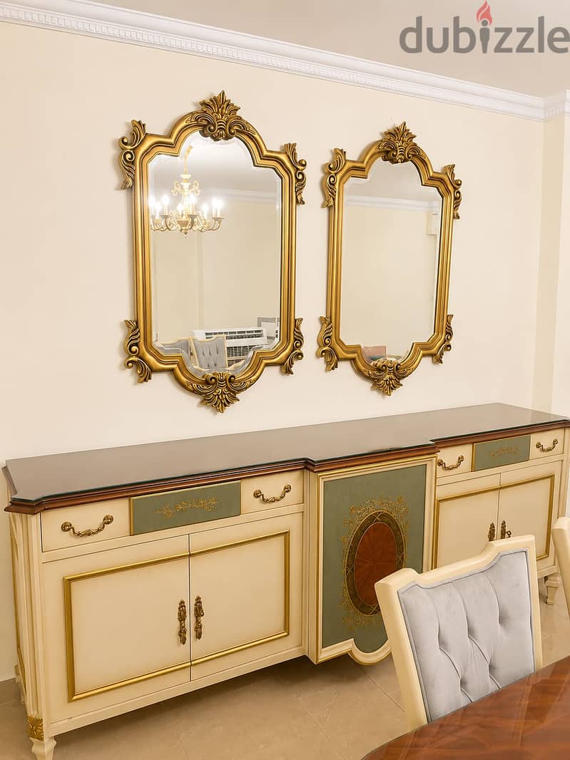 Classic dining table 1