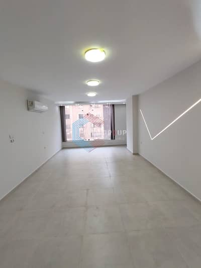  Administrative office for rent in a prime location in Zahraa El Maadi, 300 square meters.