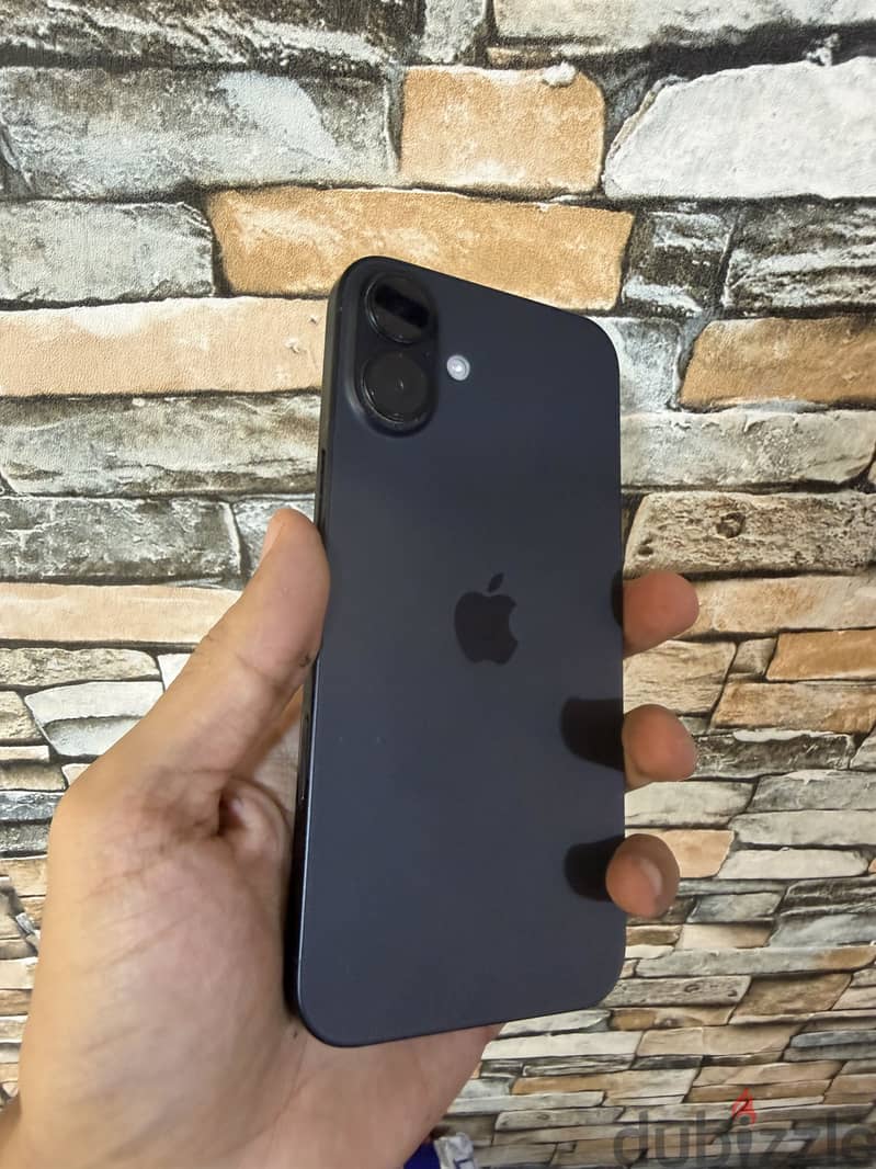 Apple - iPhone 16 Plus 3