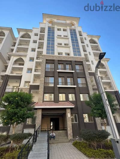 شقة مفروشة للإيجار في R3 العاصمة الإدارية الجديده من المالك مباشر