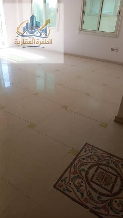 شقه فى مدينة بدرالبيع لظروف السفربسعر لايذكر قريبه من المدرسه الفندقيه وجامعة بدر