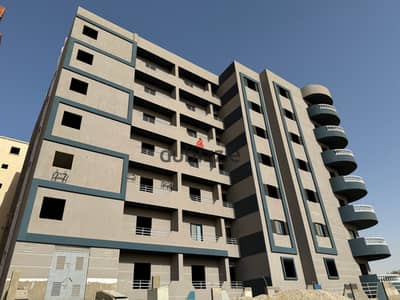 للبيع مقر إداري 185 متر قابل للزيادة – كامل إداري – بالمقطم، الهضبة العليا، منطقة س
