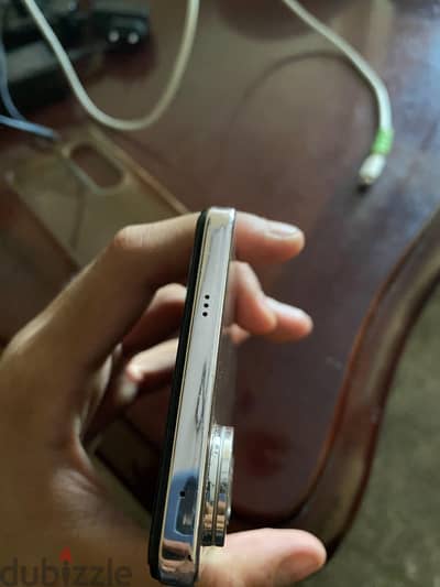 Vivo V50