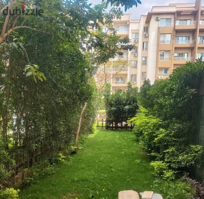 Ground floor apartment with garden for rent fully furnished and air-conditioned