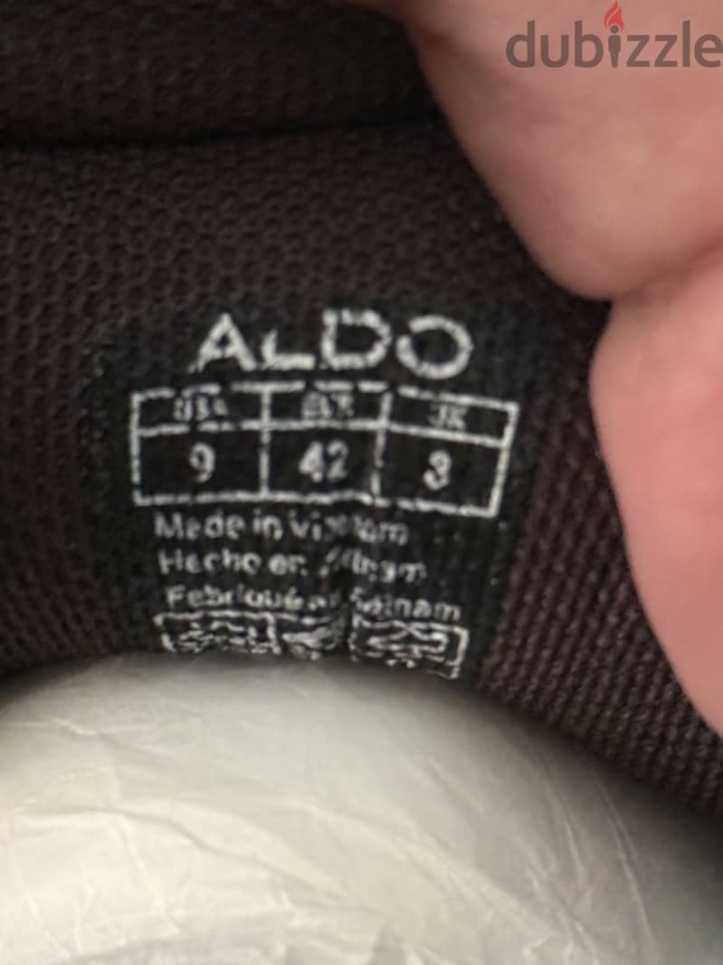 ALDO SHOES SIZE 42 10