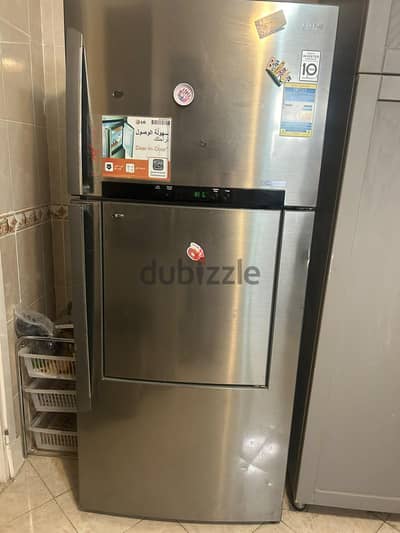 ثلاجة ١٨ قدم للبيع lg