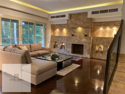 فيلا مفروشه للإيجار ف Katameya Heights بحمام سباحه