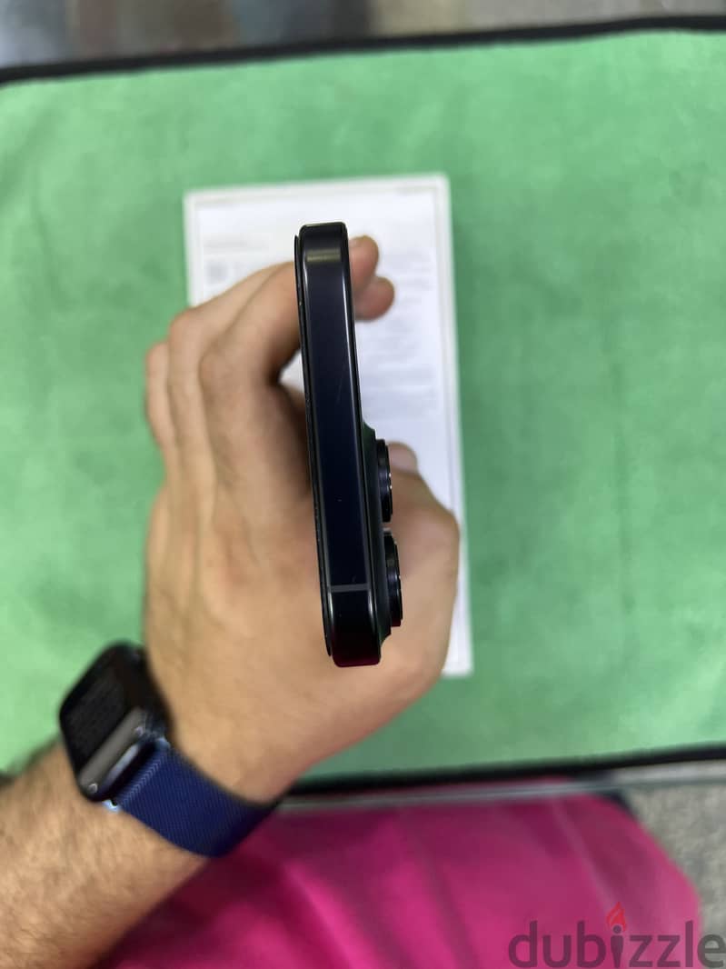 Apple - iPhone 16 Pro Max 1