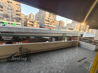 فرصه 200م للعيادات والمقرات الإدارية ناصية مكرم عبيد