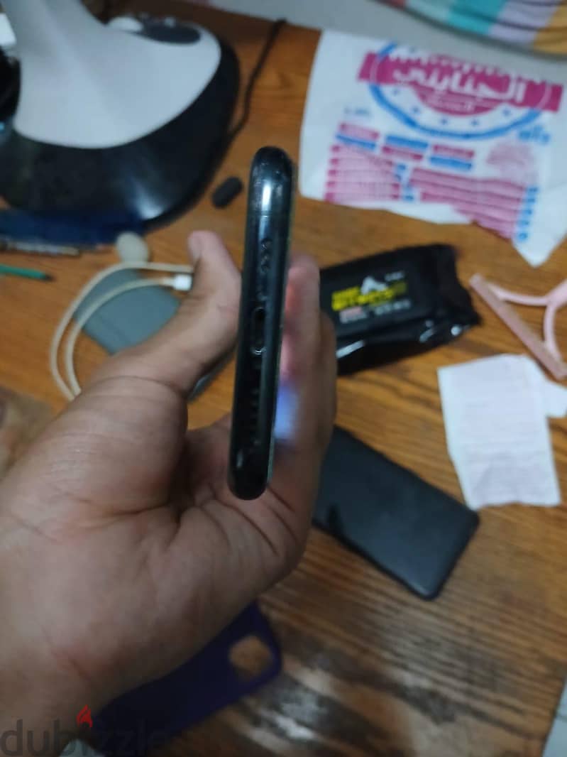 Apple - iPhone 11 Pro 2