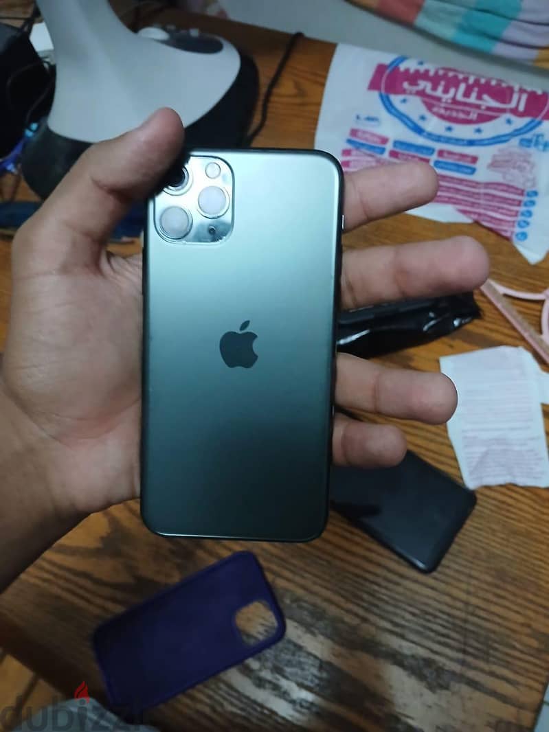 Apple - iPhone 11 Pro 6