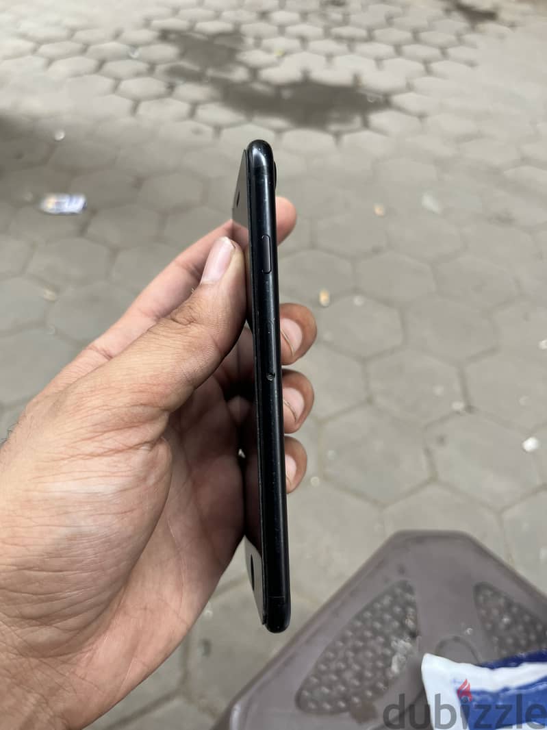 Apple - iPhone 7 3